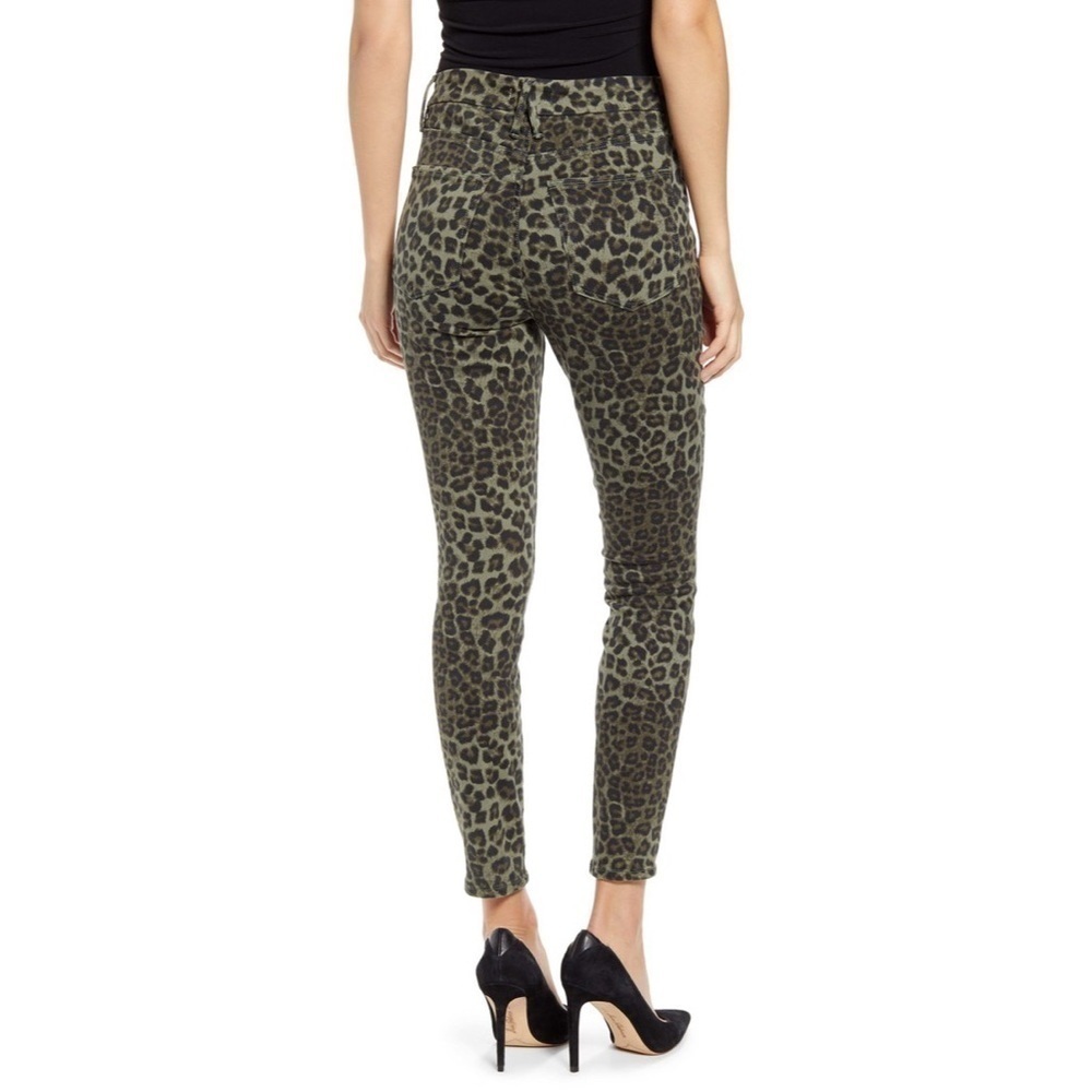 NWT GOOD AMERICAN Good Waist Crop Sage Leo, 6 - Picture 4 of 4